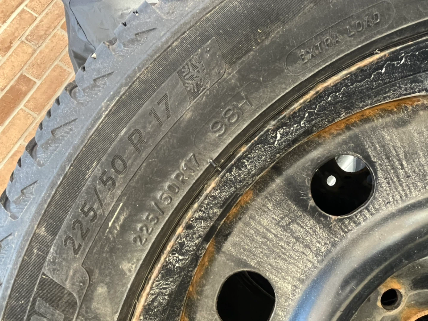 Set of 4 Winter Tires 225/50R17 - photo 5