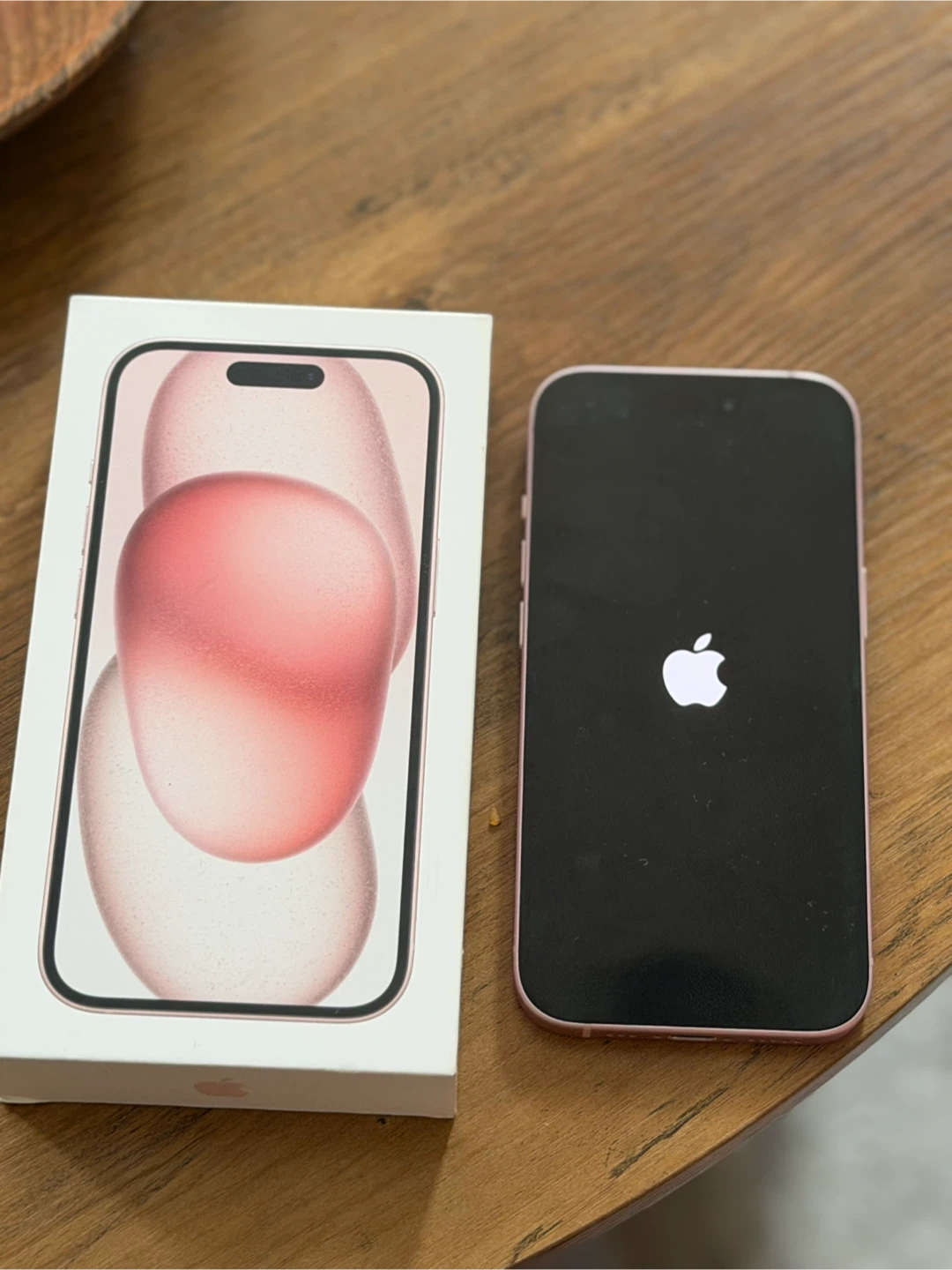 iPhone 15- pink- 128gb- unlocked - photo 4