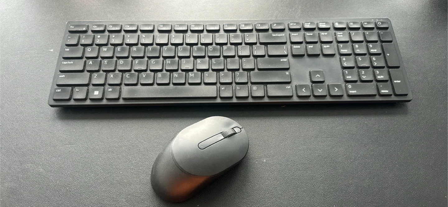 Dell Pro KM5221W Wireless Keyboard and Mouse Set - Black image indicator(2)