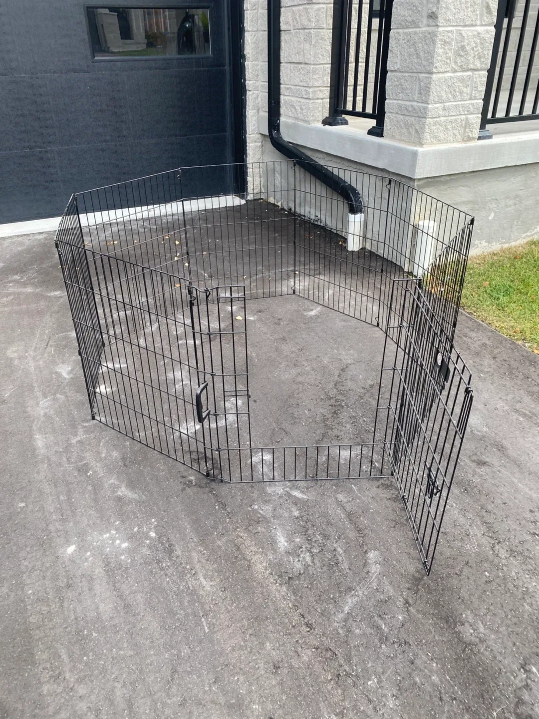 Precision Pet Black Exercise Pen image indicator(3)