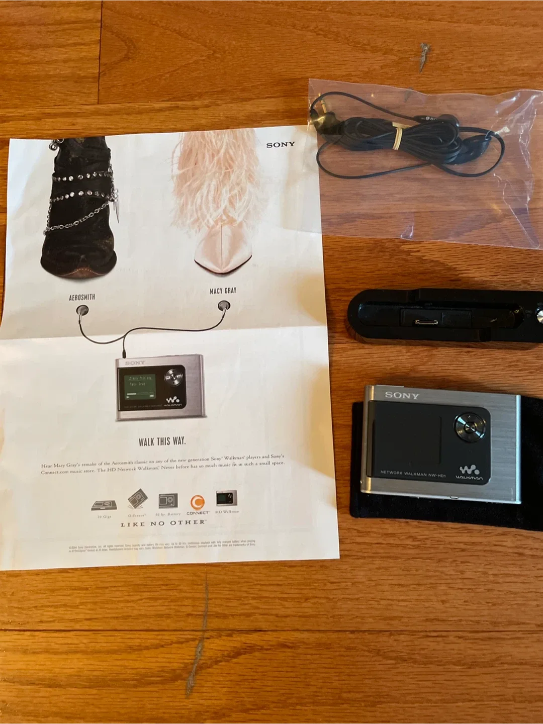 Sony Network Walkman NW-HD1 Digital Music Player image indicator(2)