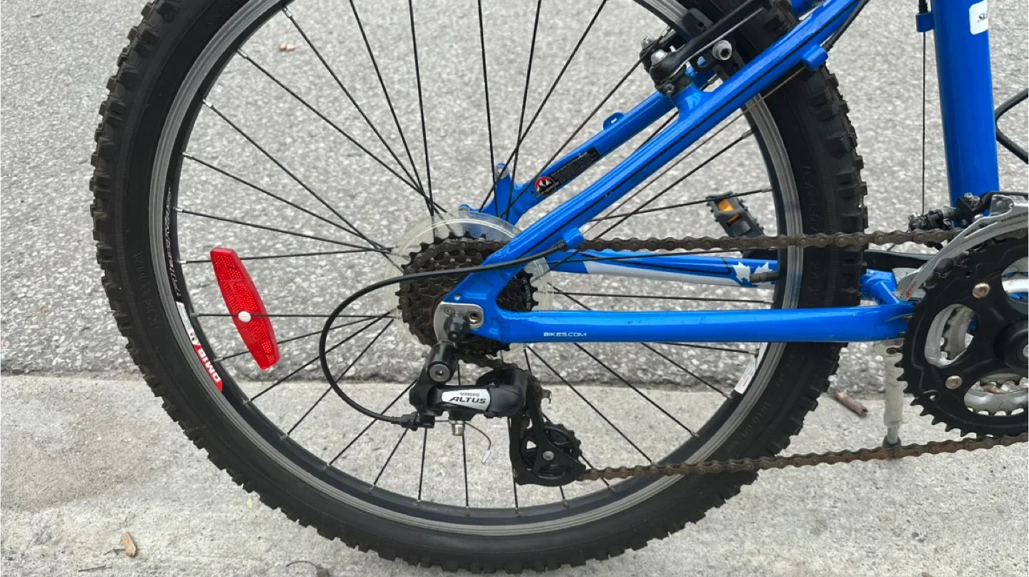 Rocky Mountain Edge 24” Bike image indicator(2)