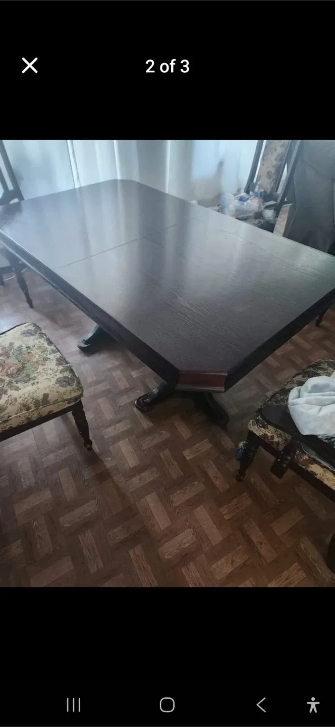 Dining Table and China Cabinet Set image indicator(3)