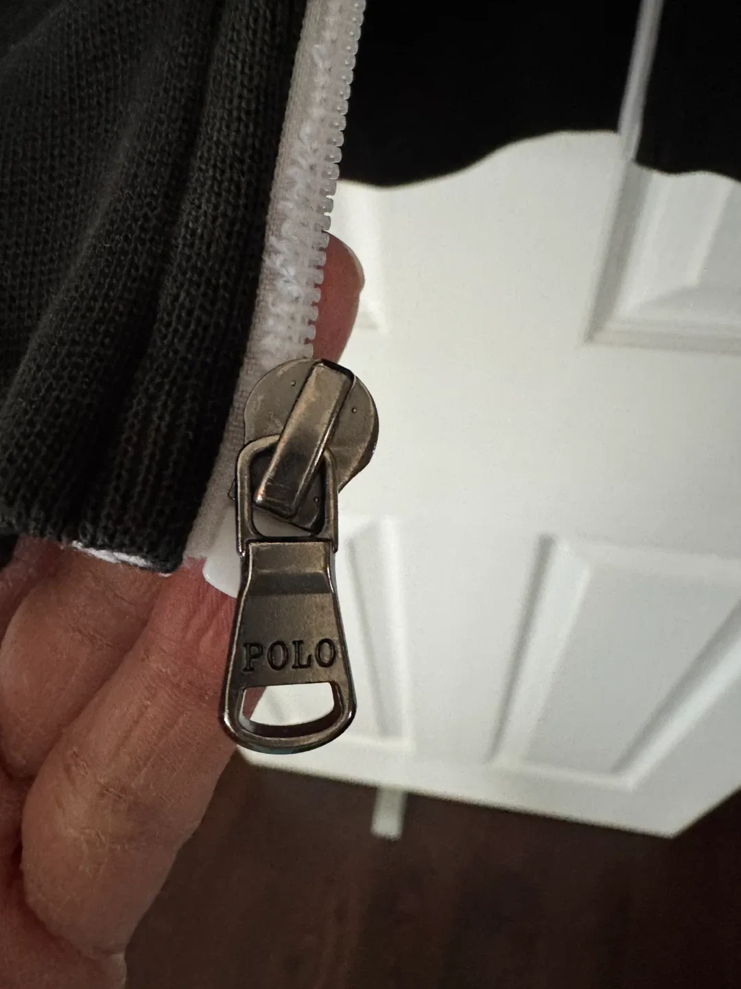 POLO RALPH LAUREN ZIPPERED SWEATSHIRT BOYS 18-20 SIZE image indicator(5)