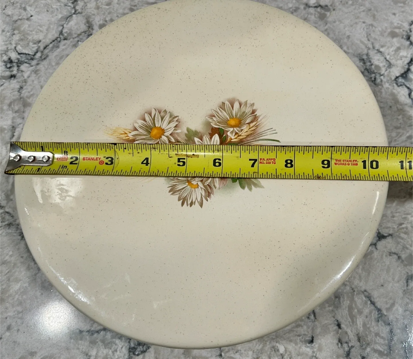 Vintage Daisy Patterned Cake Stand image indicator(5)