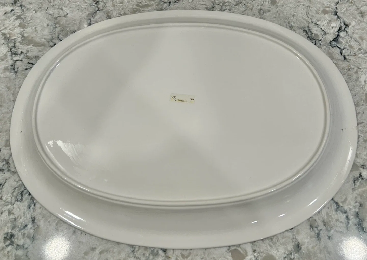 White Oval Serving Platter (16 inches) image indicator(3)
