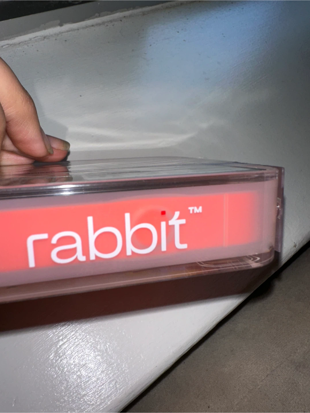 New Rabbit r1 AI Companion - Leuchtorange - photo 4