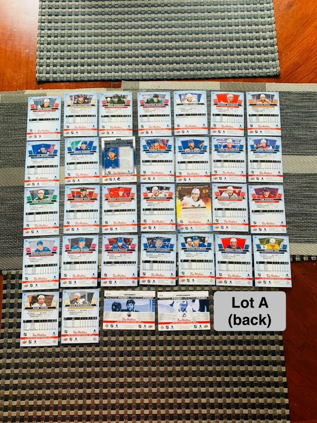 Lot of Tim Hortons Upper Deck Hockey Trading Cards 2021-22 image indicator(3)