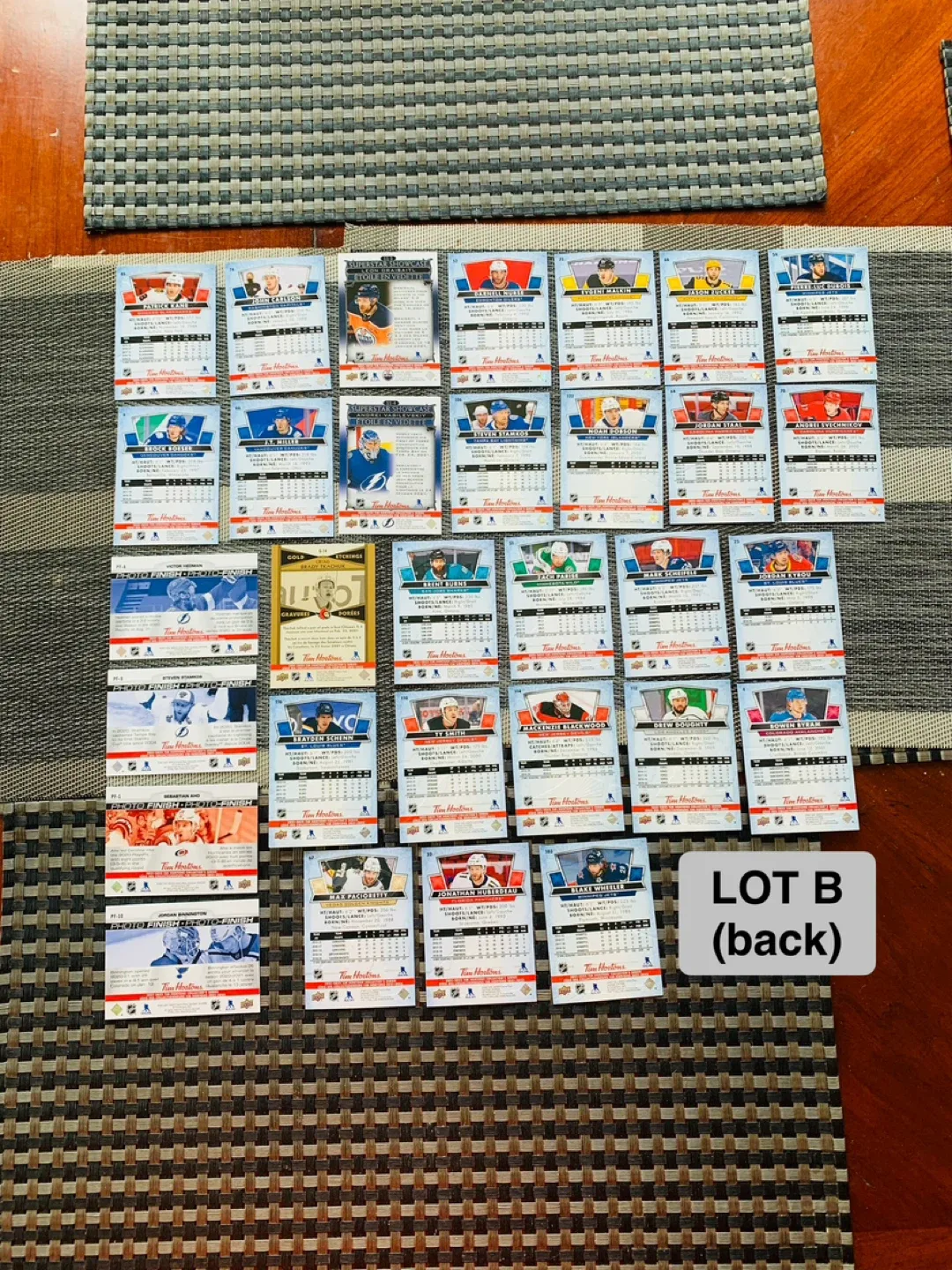 Lot of Tim Hortons Upper Deck Hockey Trading Cards 2021-22 image indicator(5)