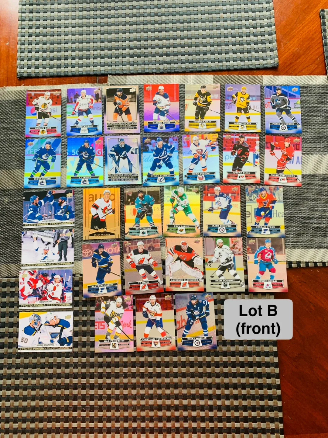 Lot of Tim Hortons Upper Deck Hockey Trading Cards 2021-22 image indicator(4)