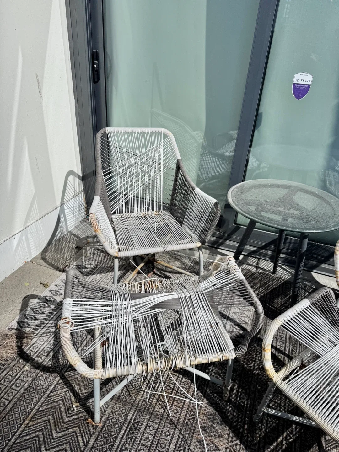 Outdoor Patio Set - 4 Chairs & Table image indicator(2)