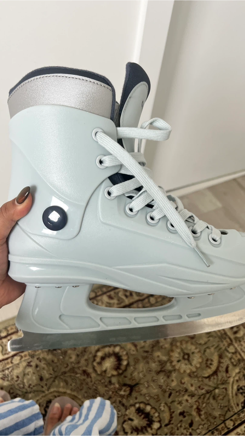 Oxelo Ice Skates - Size 36 (US 5.5W) - photo 2