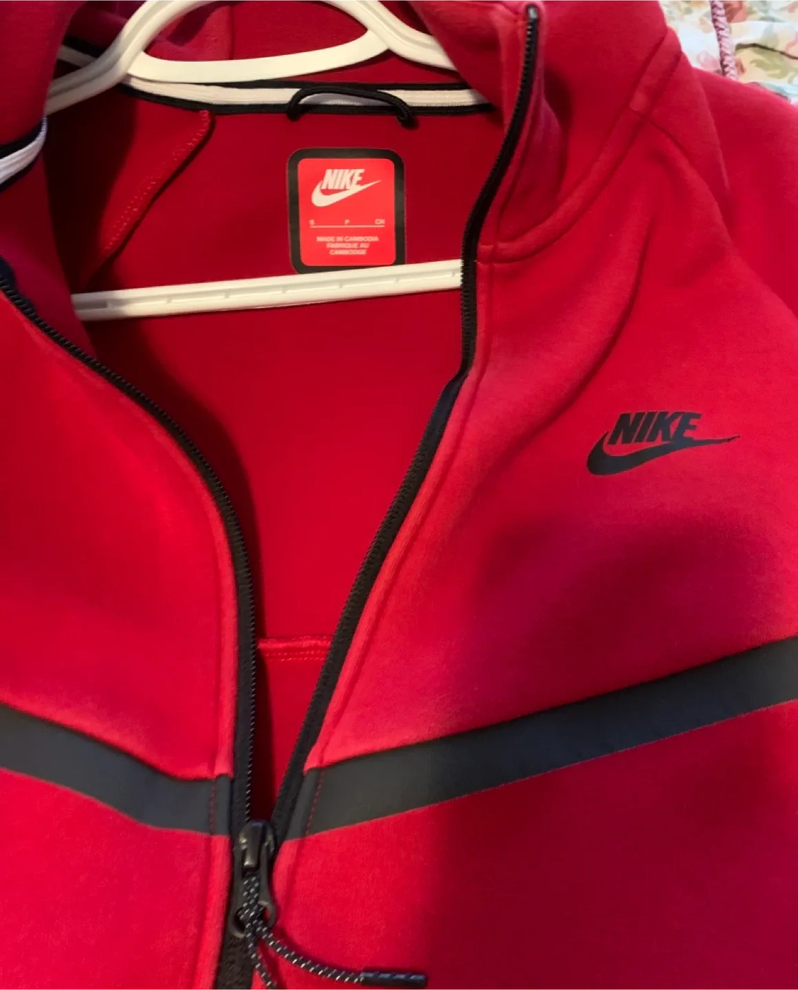 Nike Tech Fleece Sweater- Red, Size S (Comes with receipt) image indicator(2)