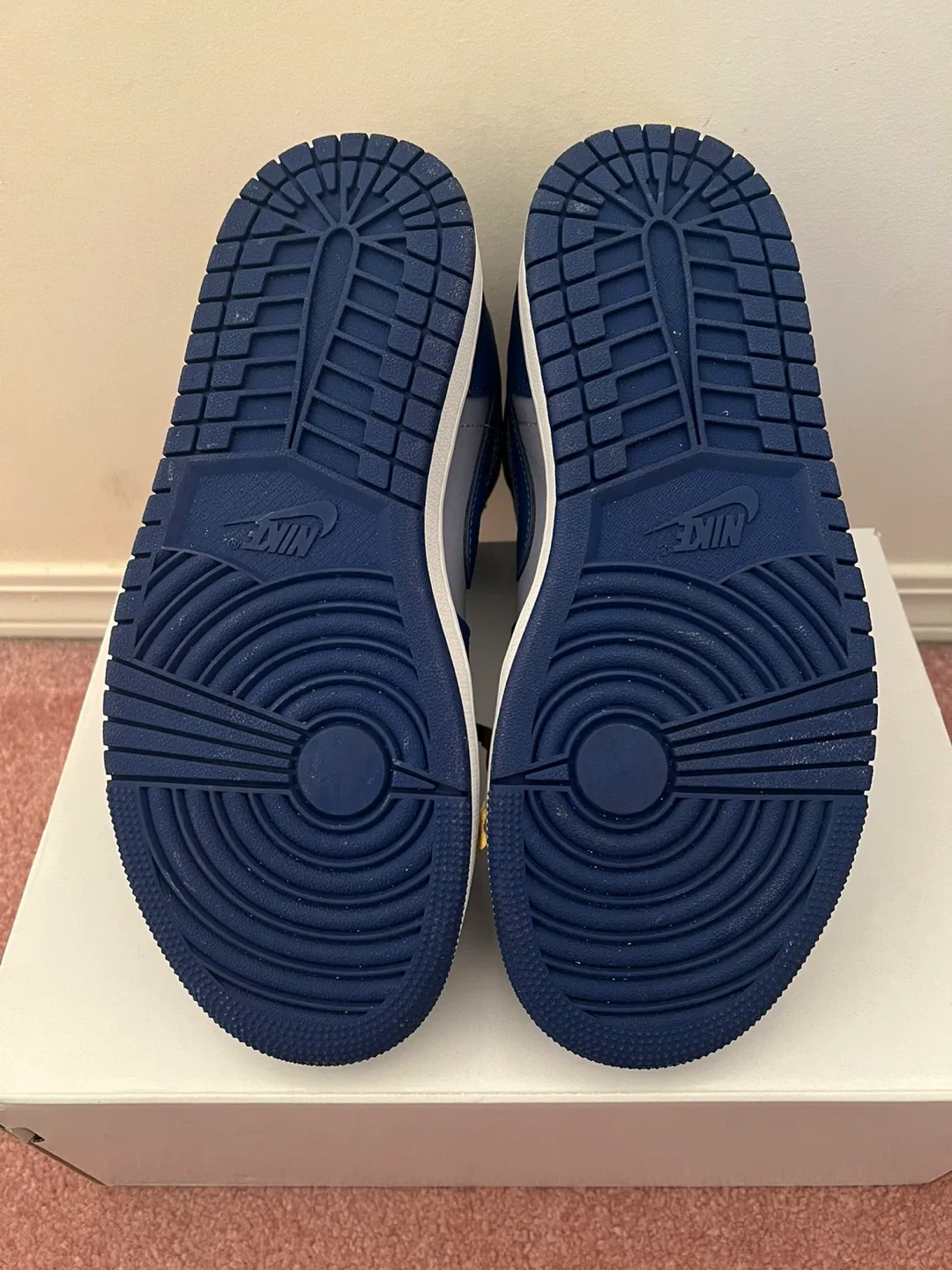 Air Jordan 1 Mid SE Shoes - Size 7 Women’s - Royal Blue/ Purple image indicator(5)