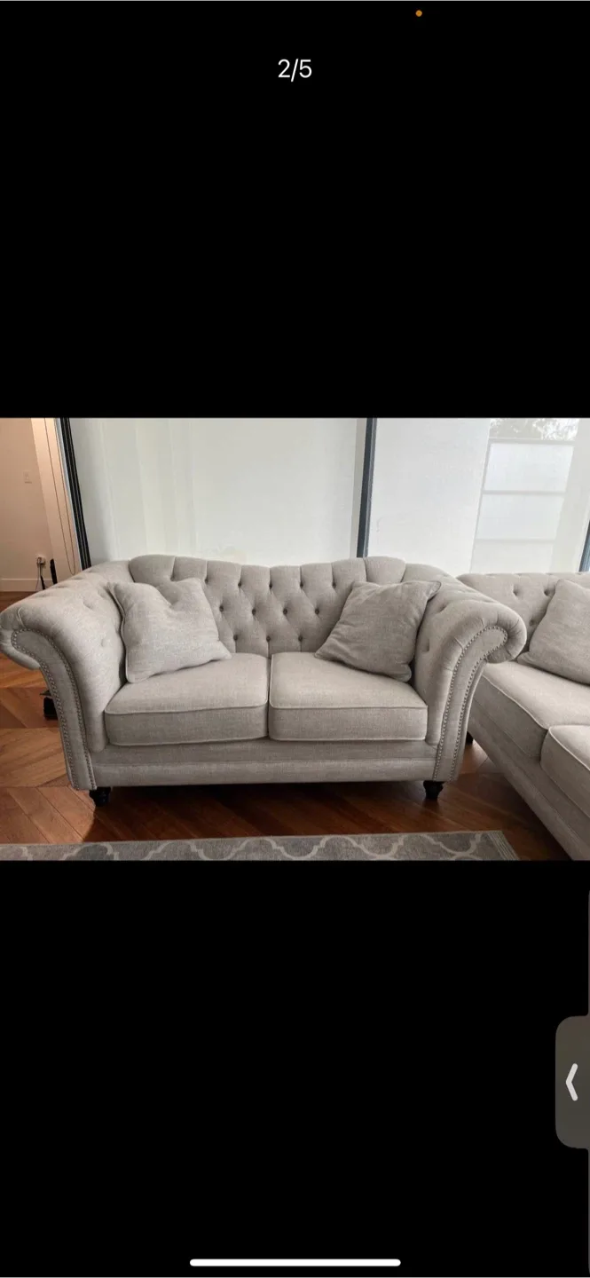 Tufted Chesterfield Sofa Set - Beige image indicator(3)