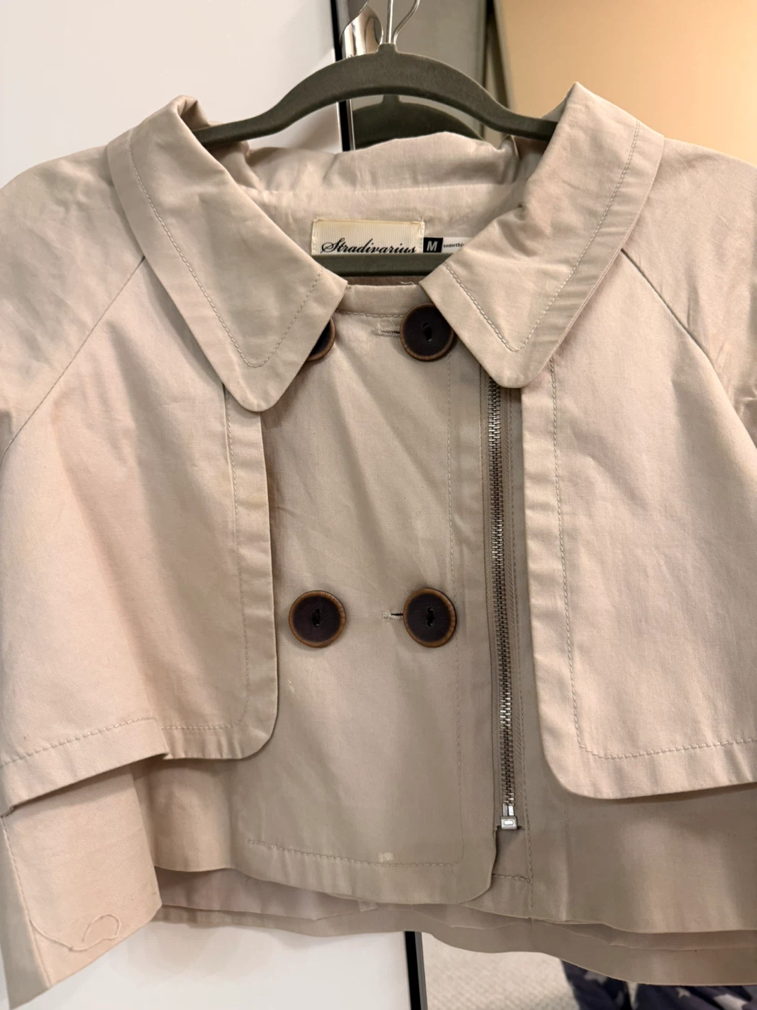 Cropped beige trench jacket - photo 2
