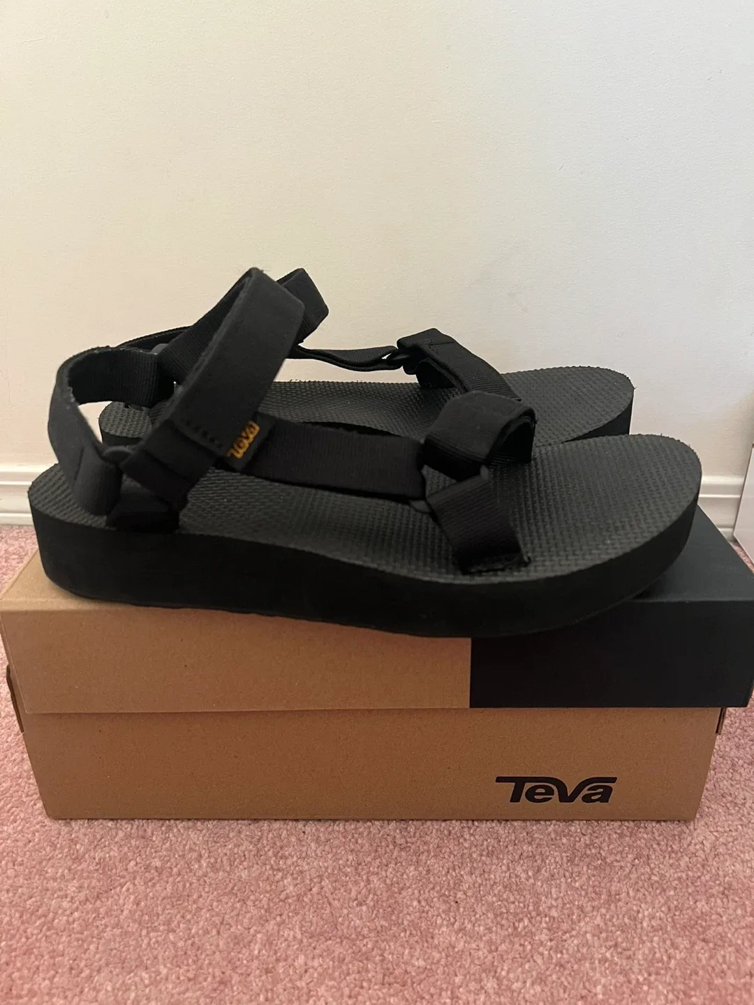 Teva Universal Platform Sandals - Black, Size 8 image indicator(2)