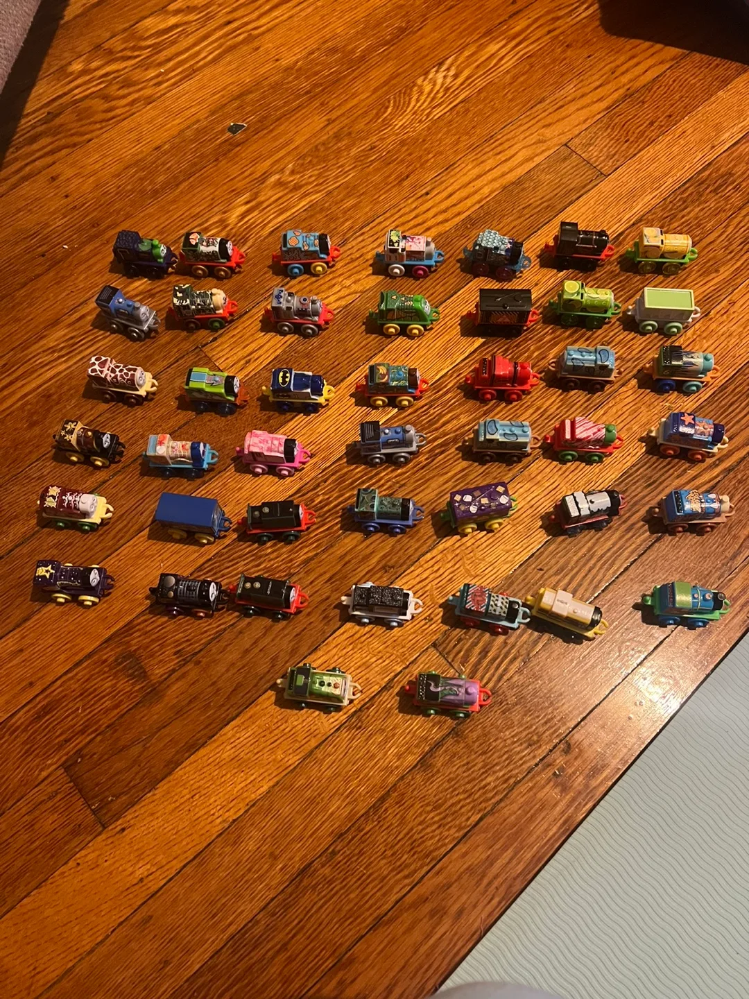 Thomas & Friends Minis Lot + Lunchbox & Playmat image indicator(3)