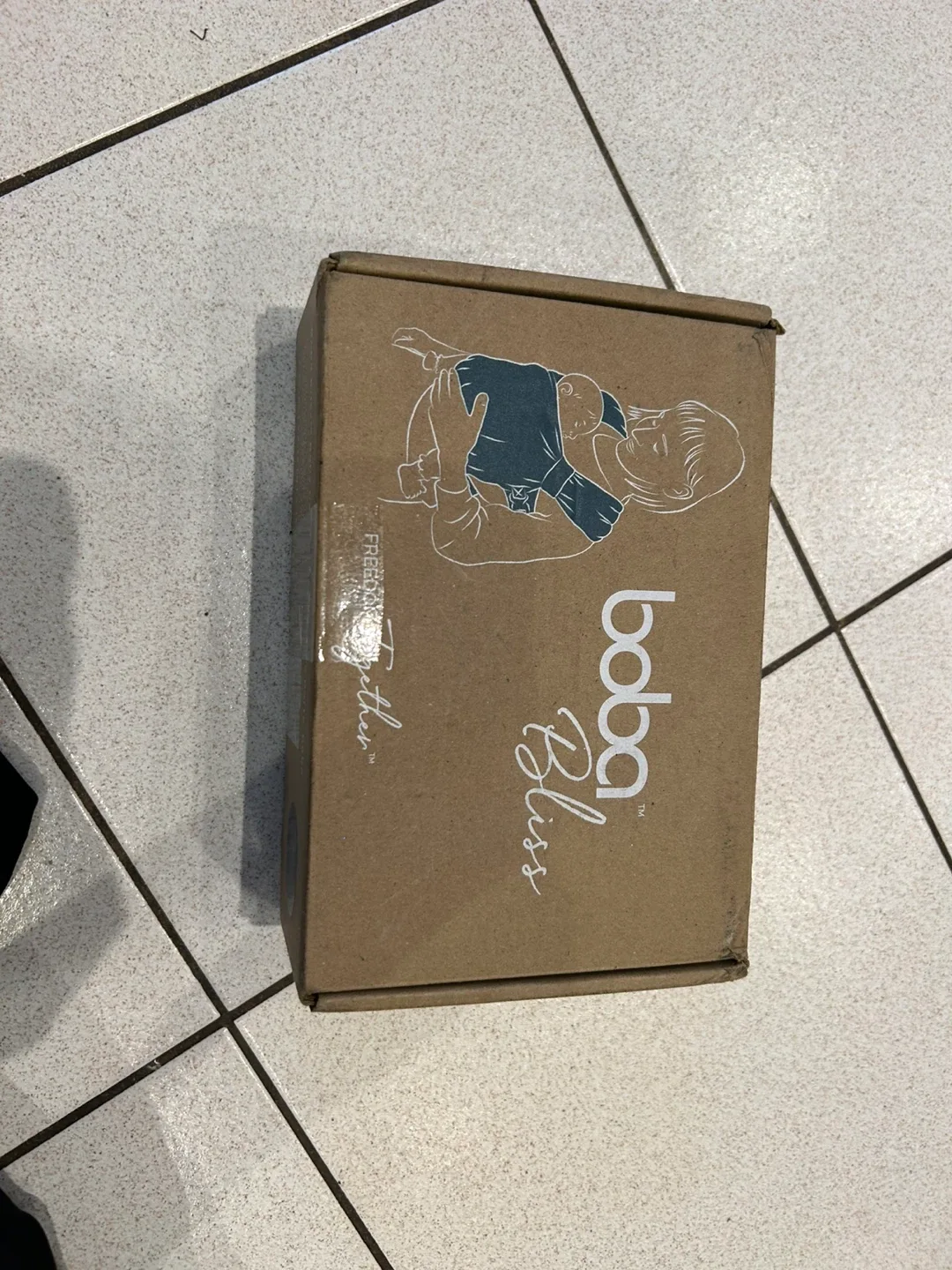 BNIB Boba Bliss Baby Carrier - charcoal image indicator(2)