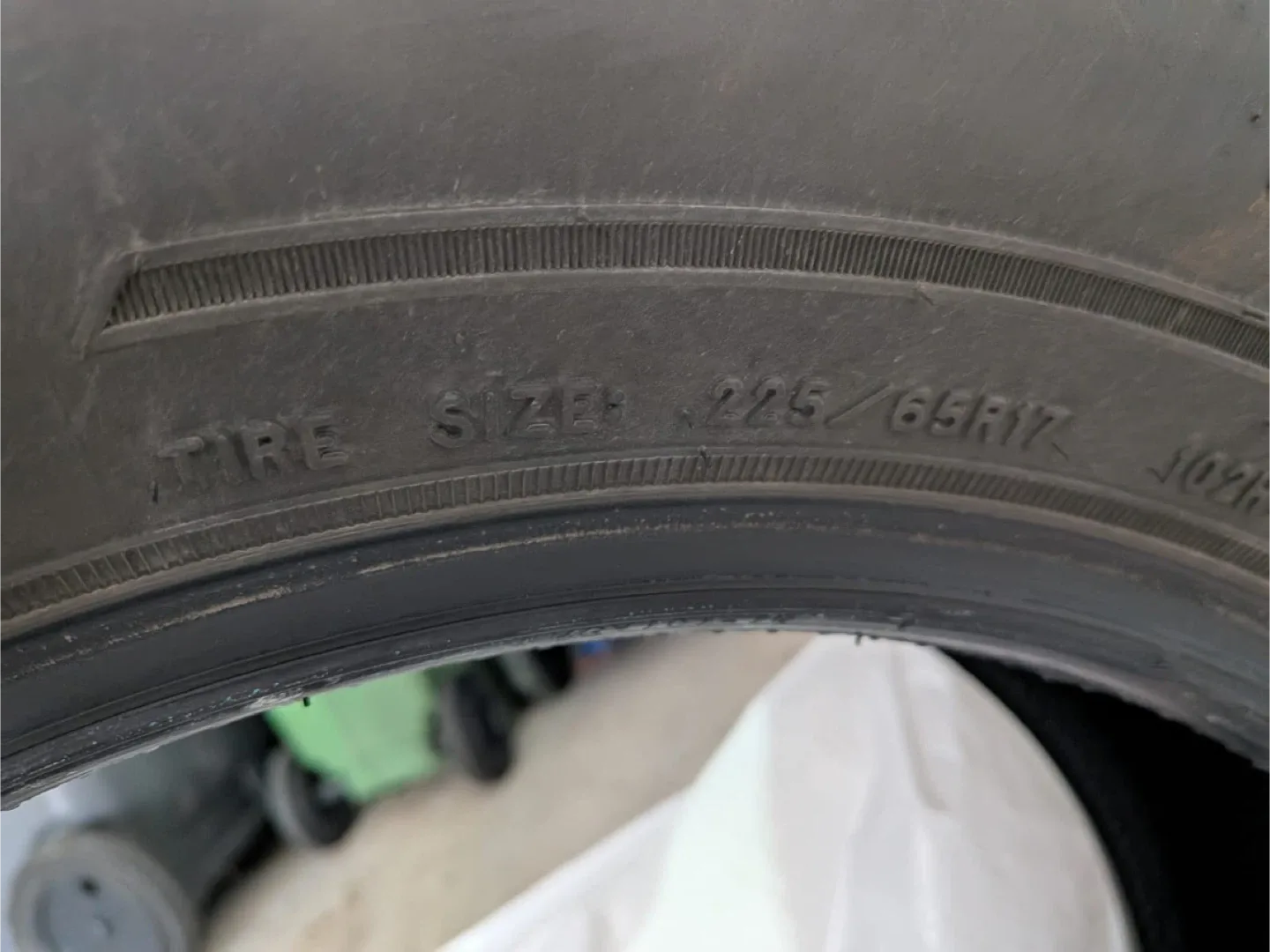 Goodyear Assurance Tire - 225/65R17 image indicator(4)