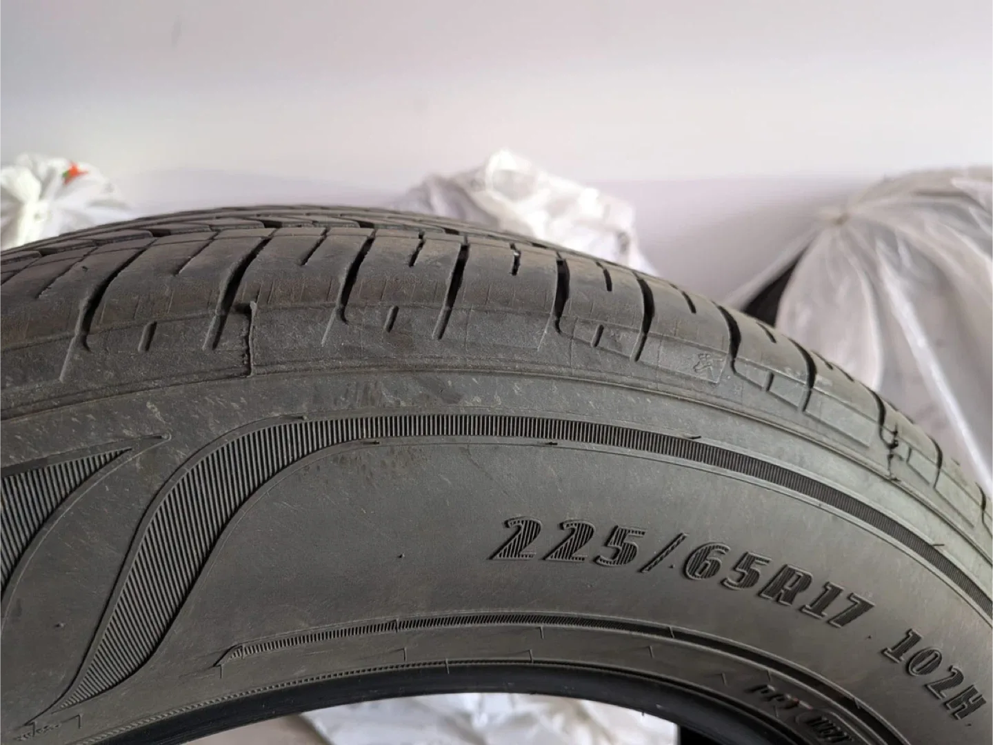 Goodyear Assurance Tire - 225/65R17 image indicator(3)