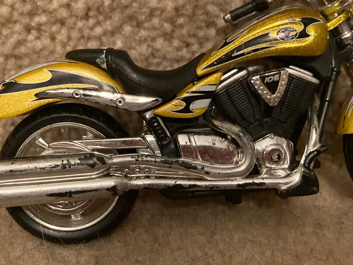 Victory 106 Motorcycle Model image indicator(10)