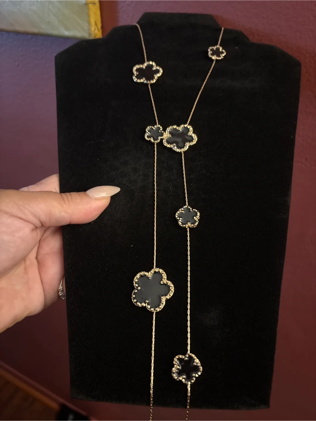Alhambra Long onyx Black and 18 K Gold SS Necklace thumbnail