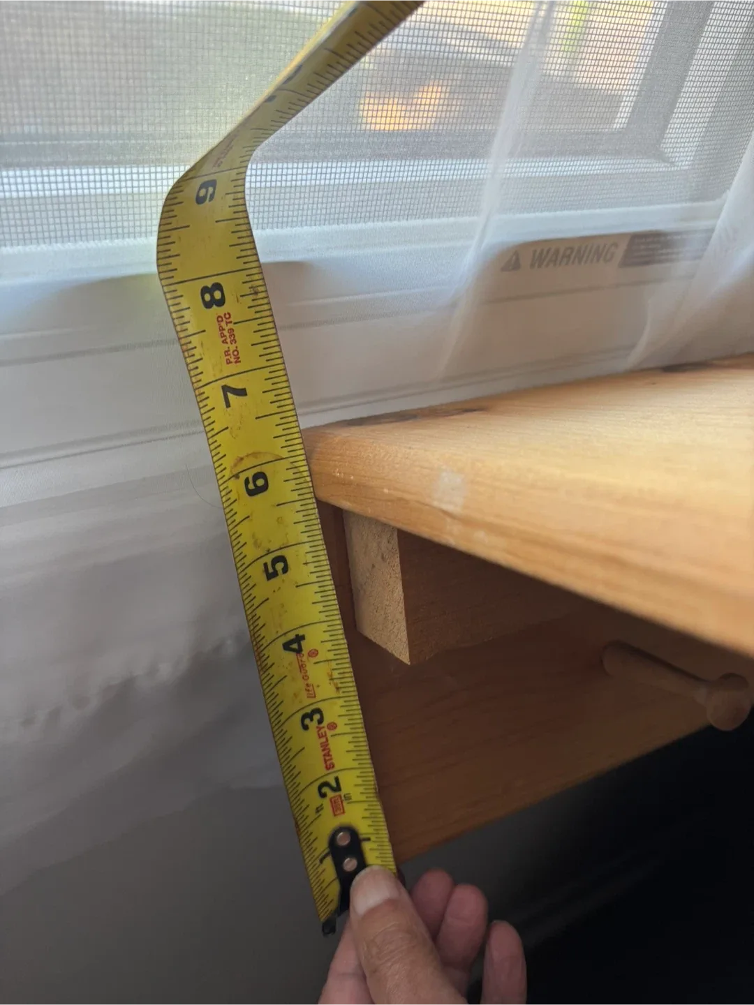 Wooden Entryway Shelf with Pegs image indicator(5)