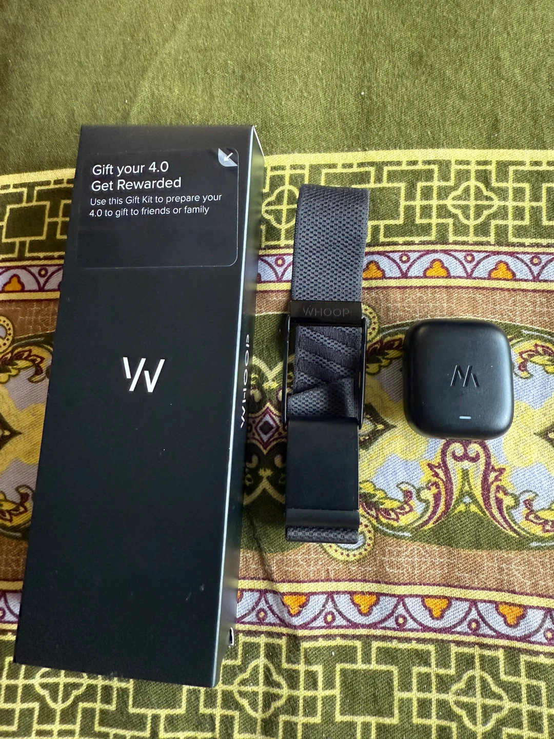 Whoop 4.0 Fitness Tracker - Black - photo 4