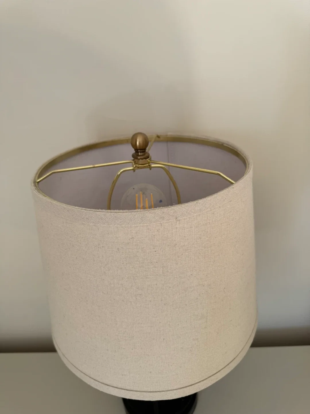 Table Lamp with USB Ports image indicator(3)