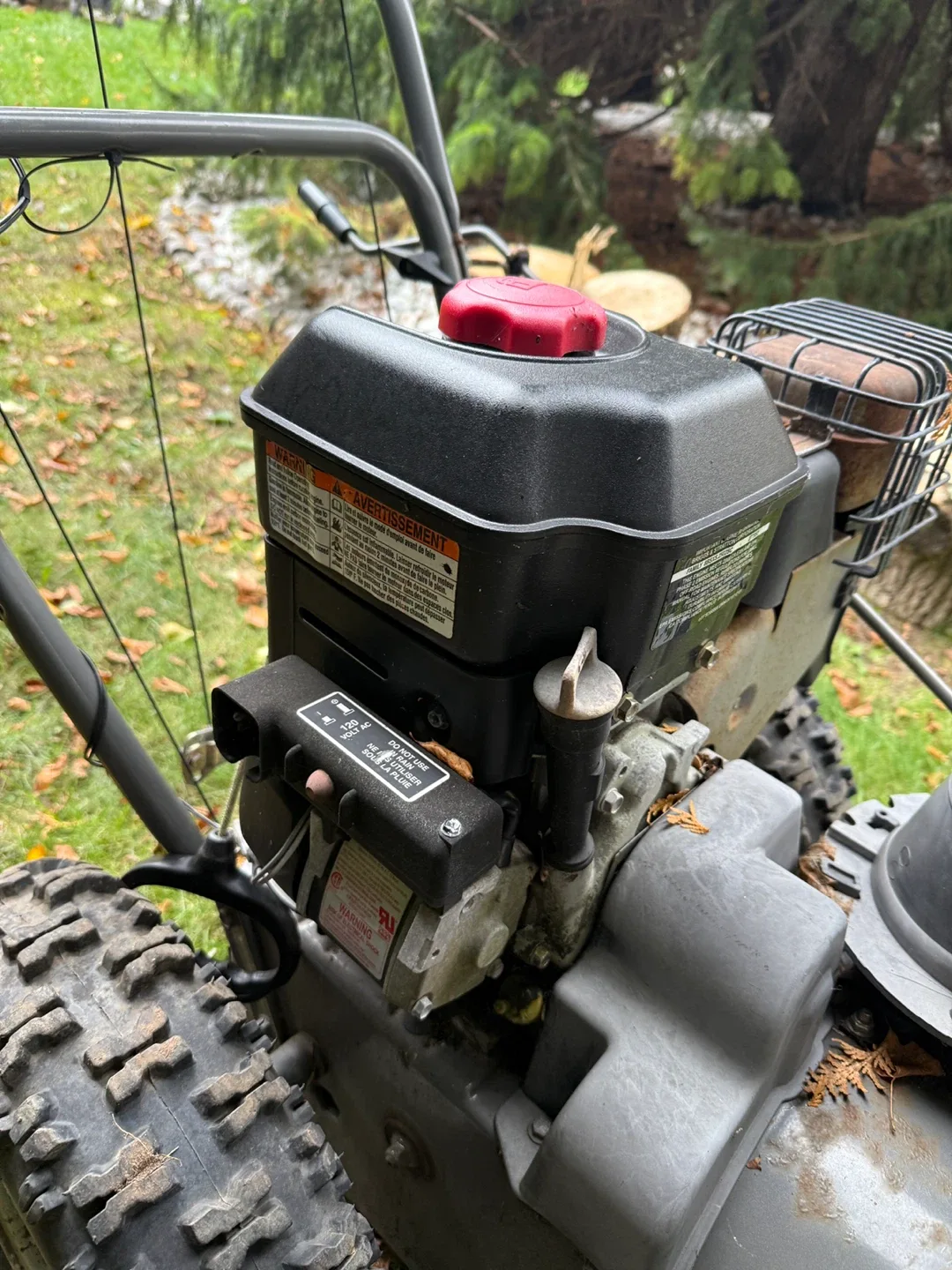 MTD Pro 26" Snowblower - Electric Start image indicator(4)