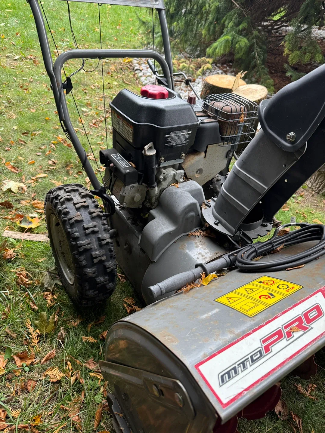 MTD Pro 26" Snowblower - Electric Start image indicator(5)