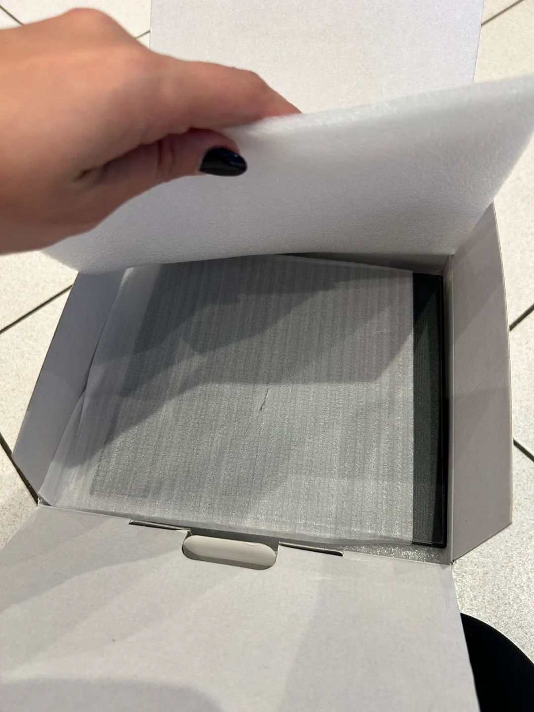 BNIB LIWAN 4G LTE Cellular Trail Camera - 2K Game Camera image indicator(9)