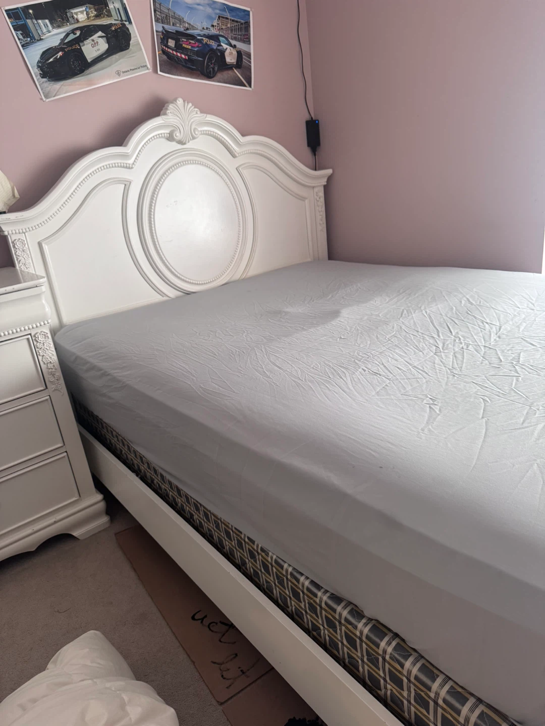 White Ornate Queen Size Bed Frame & Dresser