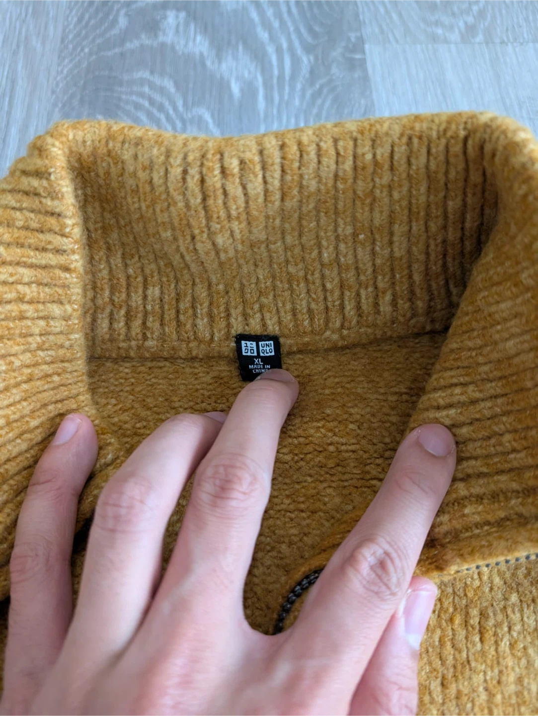 Uniqlo Men's Half Zip Sweater - Size L - photo 2