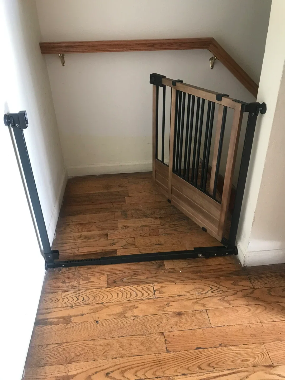 Safety Gate for Stairs or Doorways