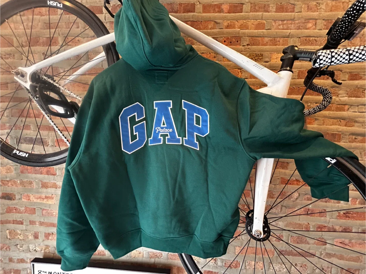 Palace x GAP Hoodie Green image indicator(3)