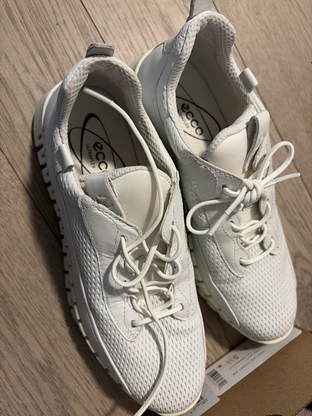 Ecco Ultra Flex White Sneakers - Size 40