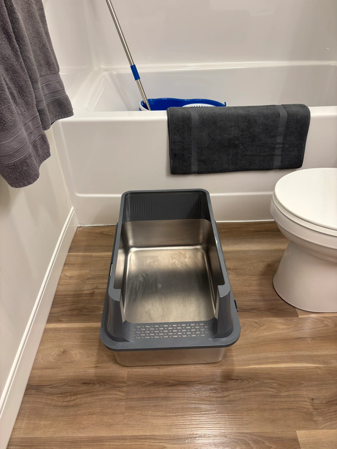 Cat Litter Box + Scoop + Tidy Cats Litter - photo 2