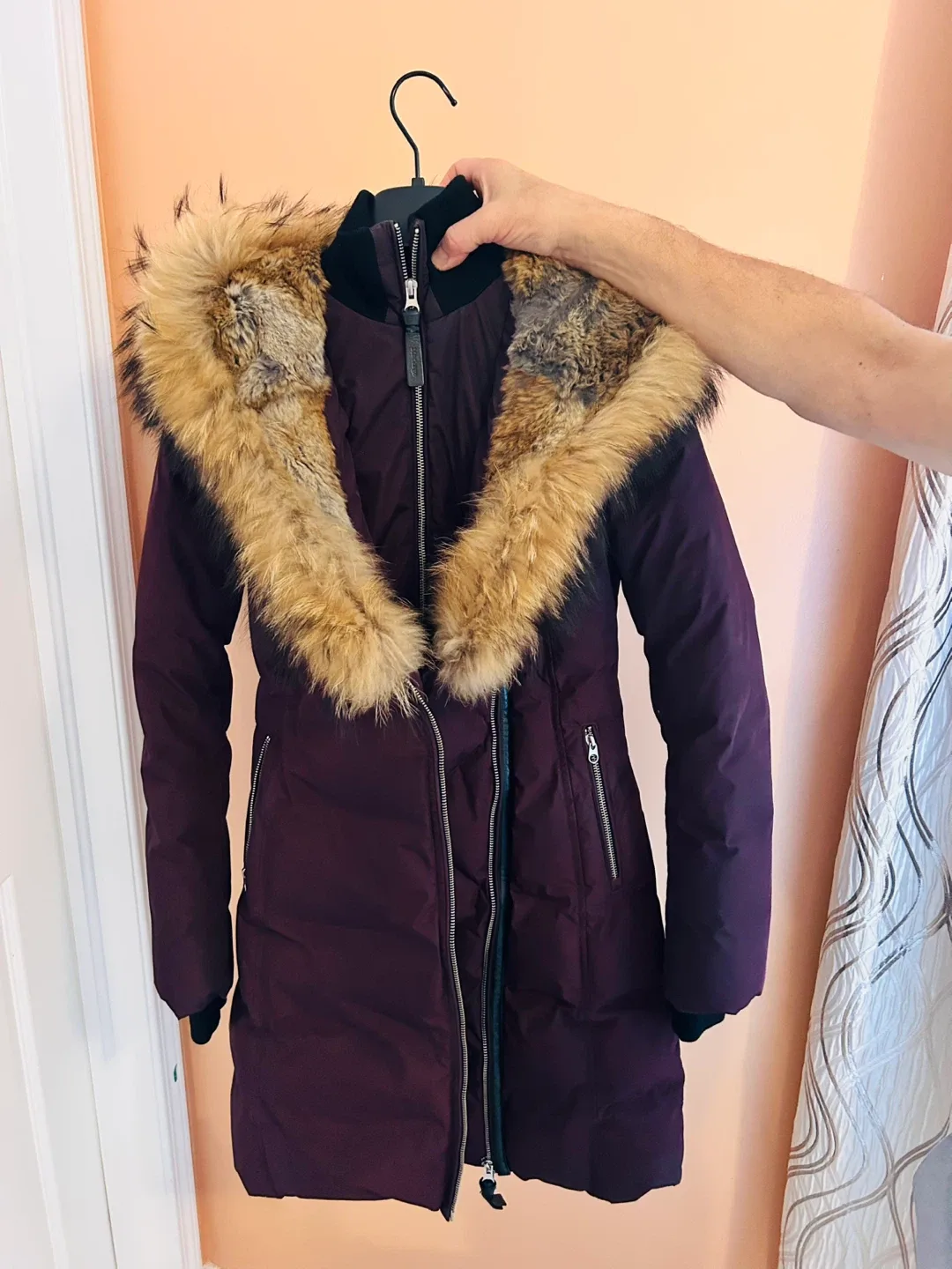 Elegant Mackage Kay-F Down Jacket – Burgundy, Size XXS image indicator(4)