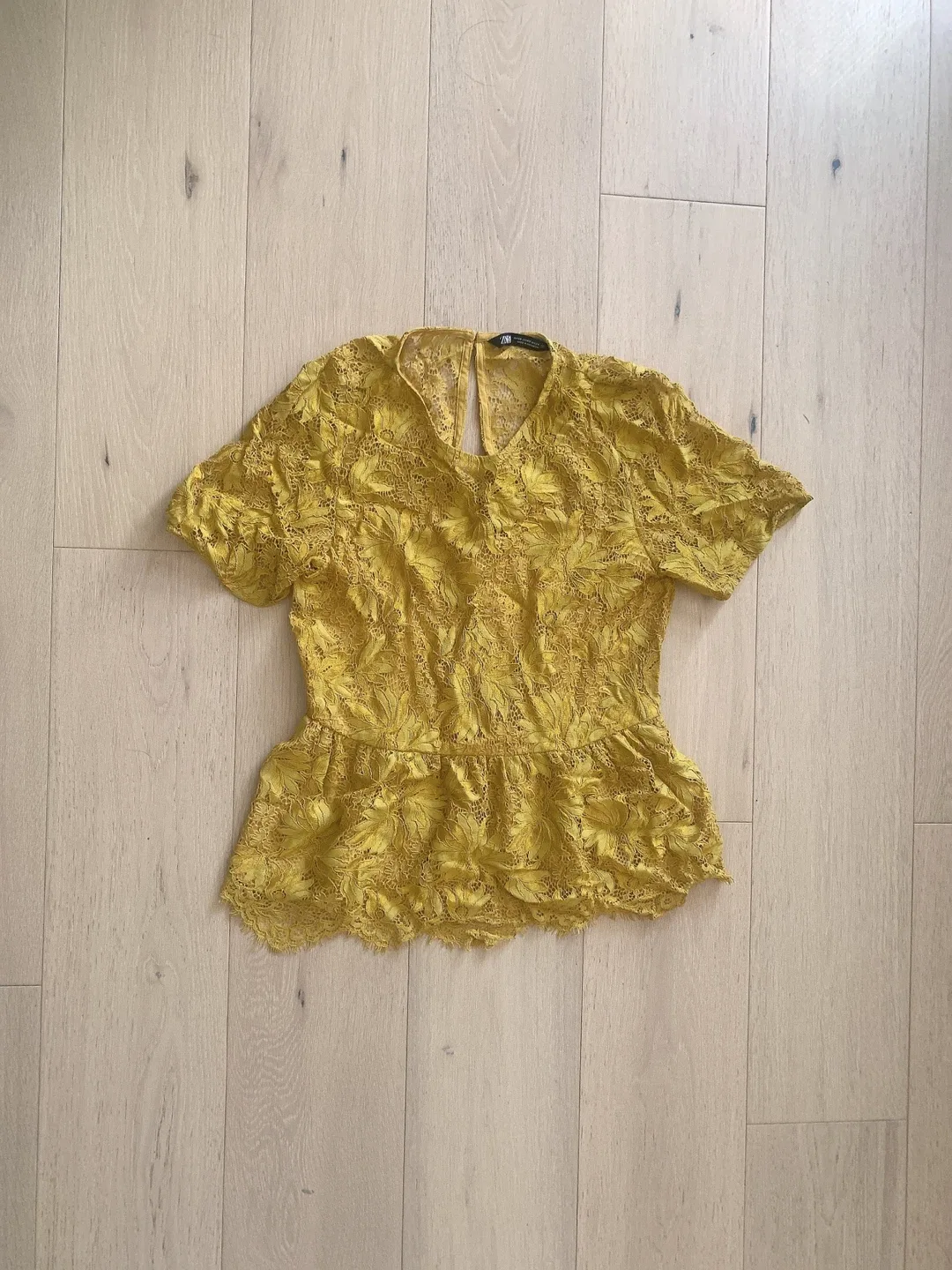 Zara Yellow Lace Peplum Top - Size XS thumbnail