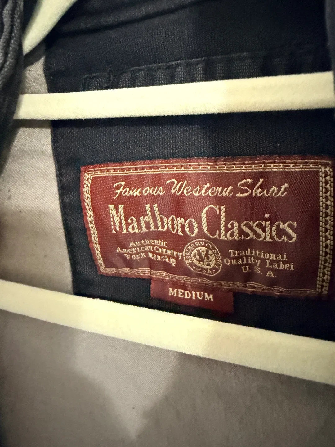 Marlboro Classics Black Jacket - Size Medium image indicator(2)