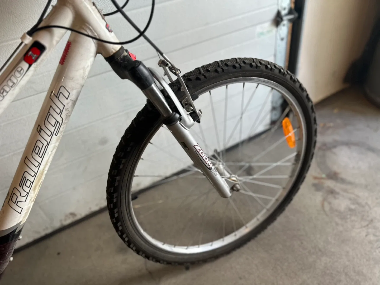 Raleigh  Mountain Bike image indicator(4)