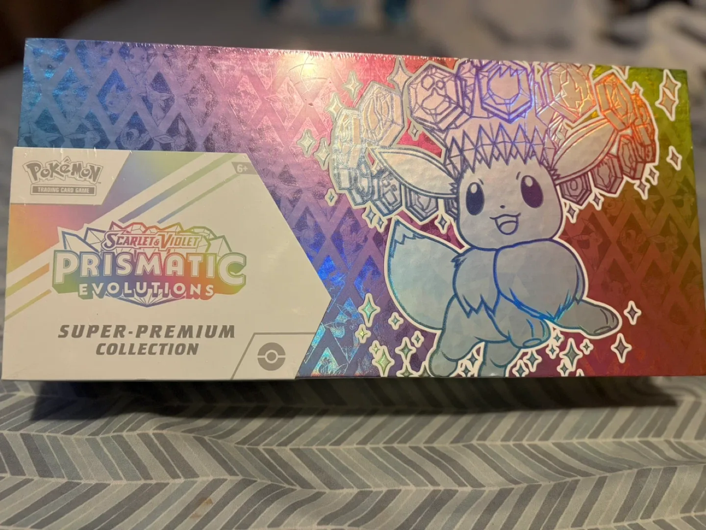 Pokemon TCG Scarlet & Violet Prismatic Eevee Collection image indicator(2)