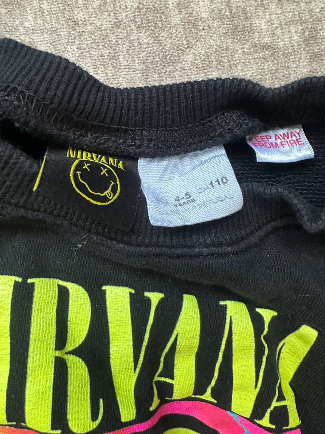 Zara Kids Nirvana Sweatshirt & Pants Set 4-5Y image indicator(2)