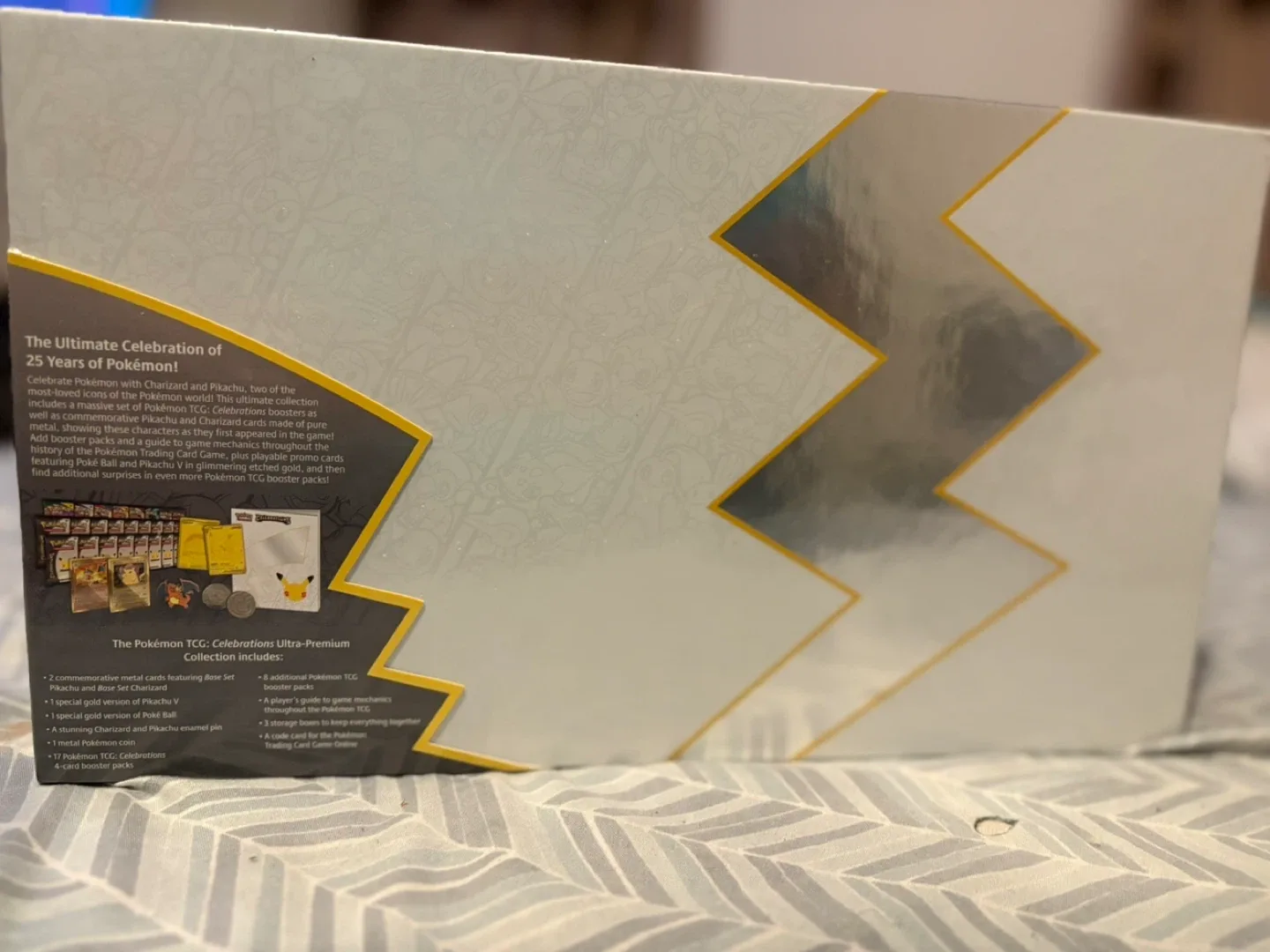 Pokemon TCG Celebrations Ultra-Premium Collection Box Set image indicator(2)