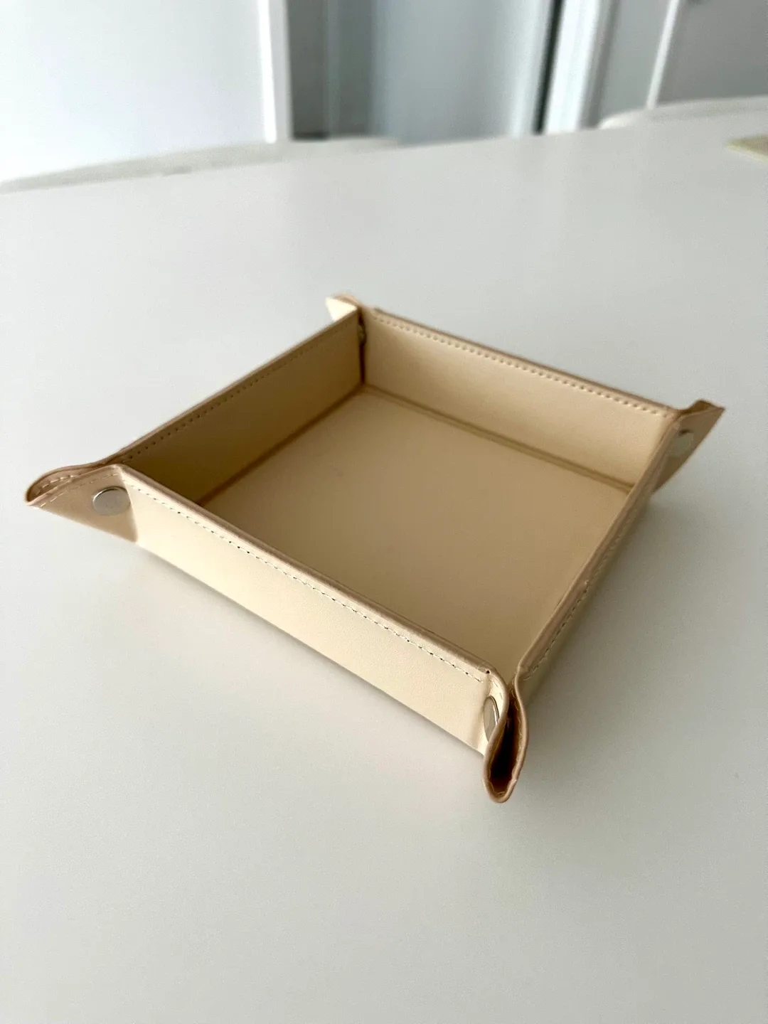 Multifunctional Small Storage Tray Beige image indicator(5)