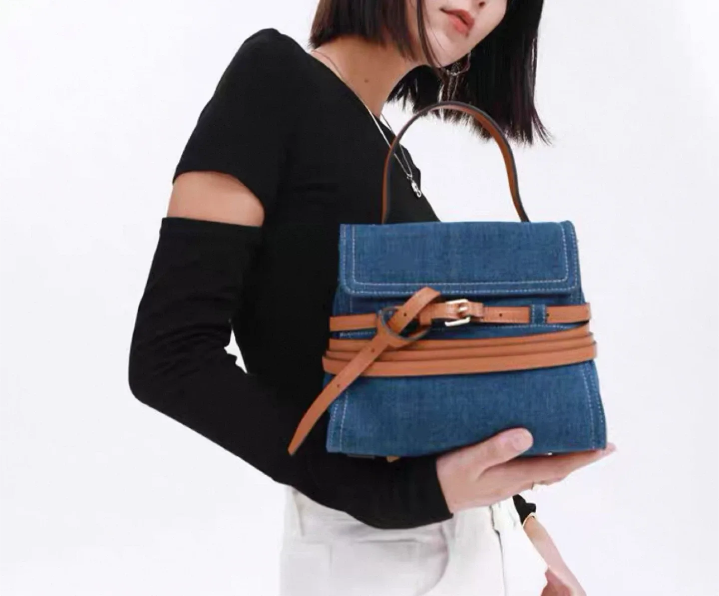 New Loewe Puzzle Edge Denim Bag image indicator(3)
