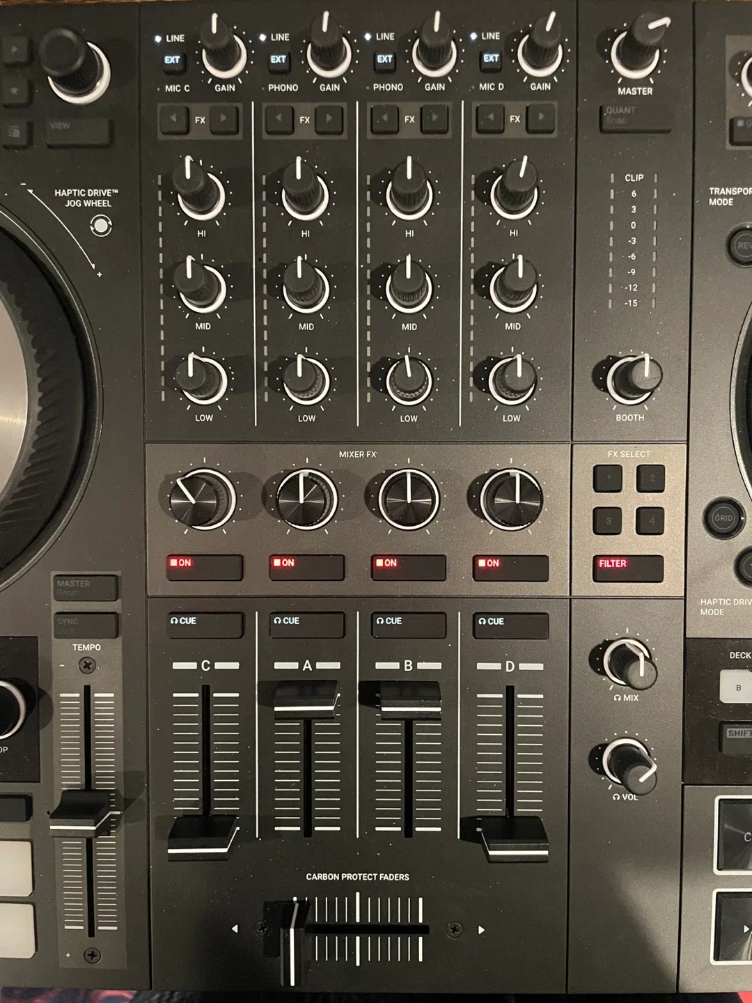 Native Instruments Traktor Kontrol S4 DJ Controller image indicator(9)