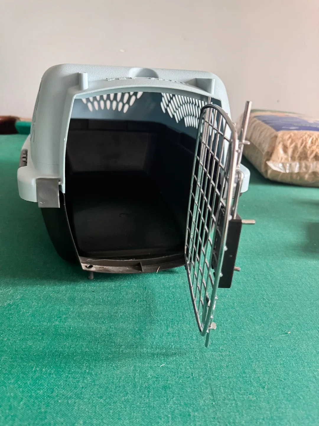 Small Pet Carrier image indicator(4)
